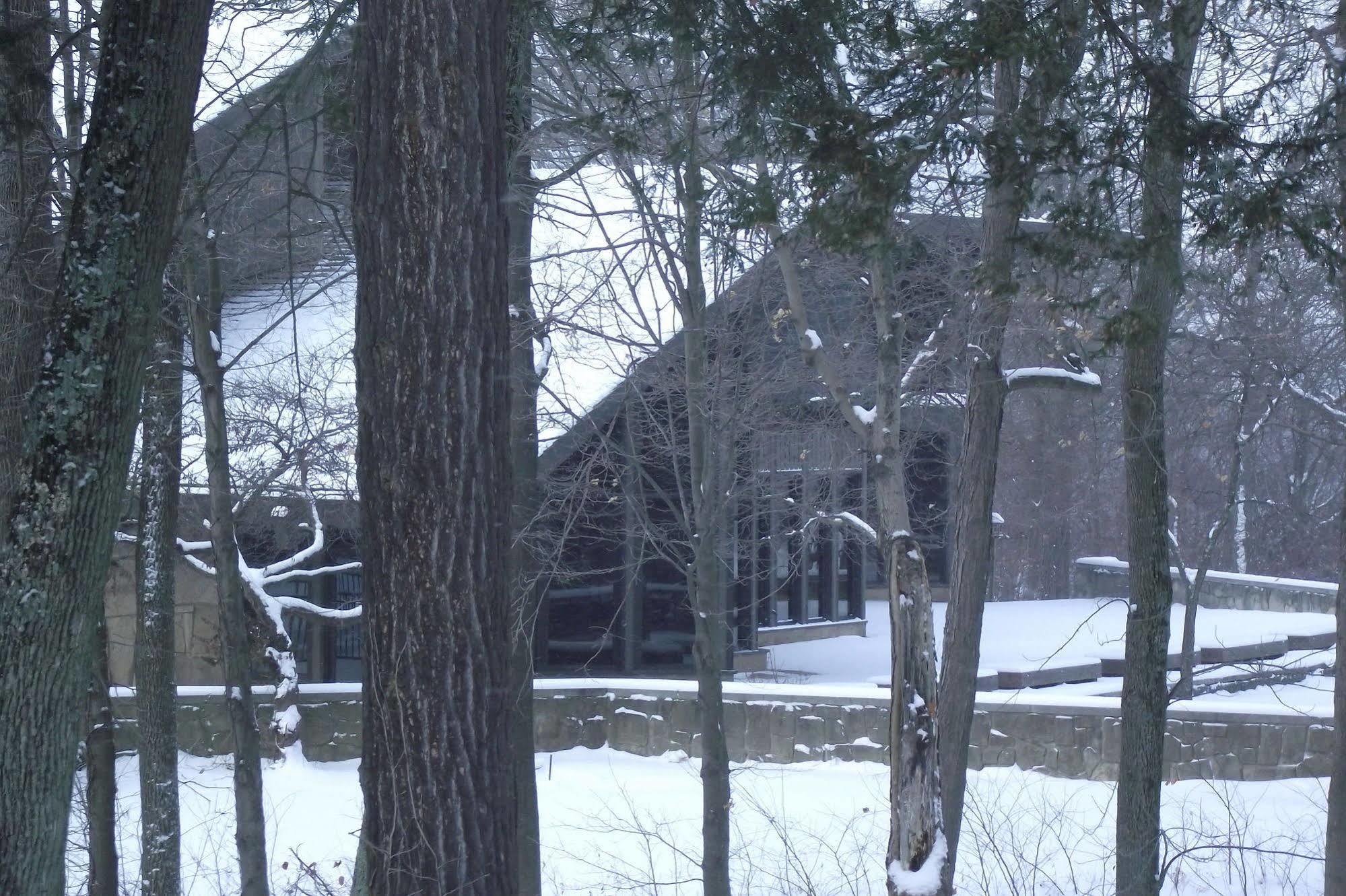 Mohican Lodge And Conference Center Perrysville Exterior photo